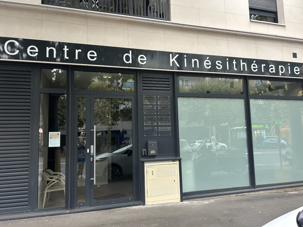 Devanture cabinet osteopathie moderne champigny